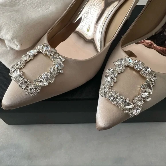 BADGLEY MISCHKA Cher Crystal Buckle Pumps Satin - Picture 5 of 10